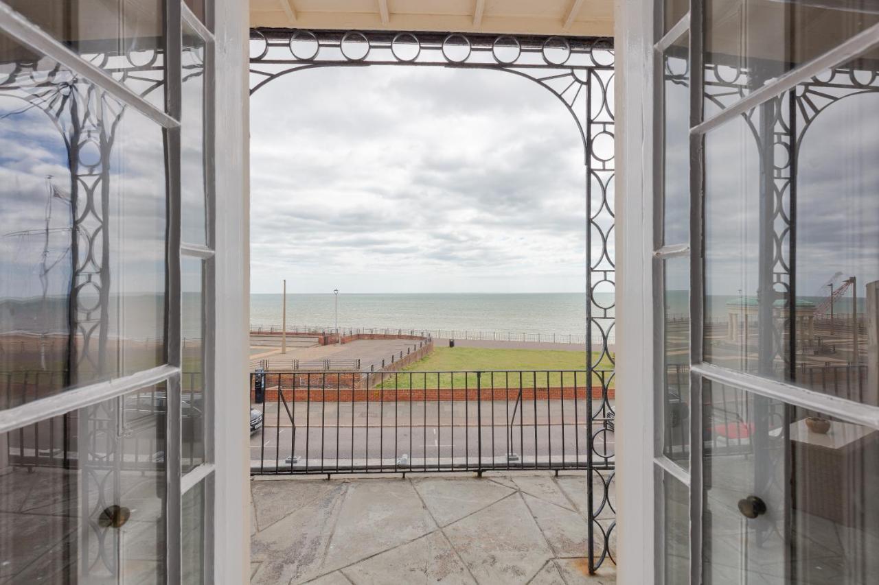 Beach View: Stunning Sea View & Balcony Apartment Ramsgate Zewnętrze zdjęcie